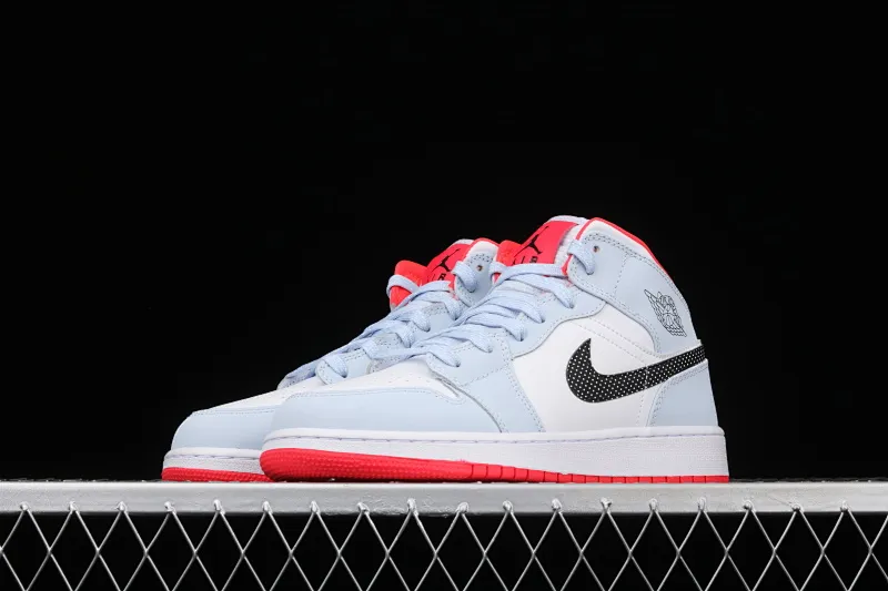 All categories Air Jordan Jordan series basketball shoes Air Jordan 1 Mid Air Jordan 1 Mid AJ1 Joe 1 snowflake ice blue color mid-top basketball shoes 555112-400